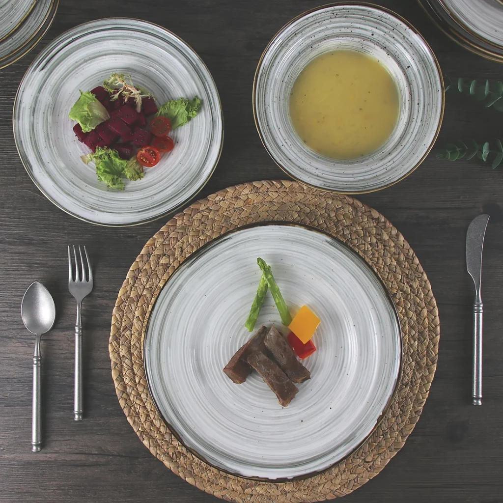 Фарфоровый набор столовой посуды Набор свадебных скандинавских тарелок Красочные фарфоровые наборы посуды