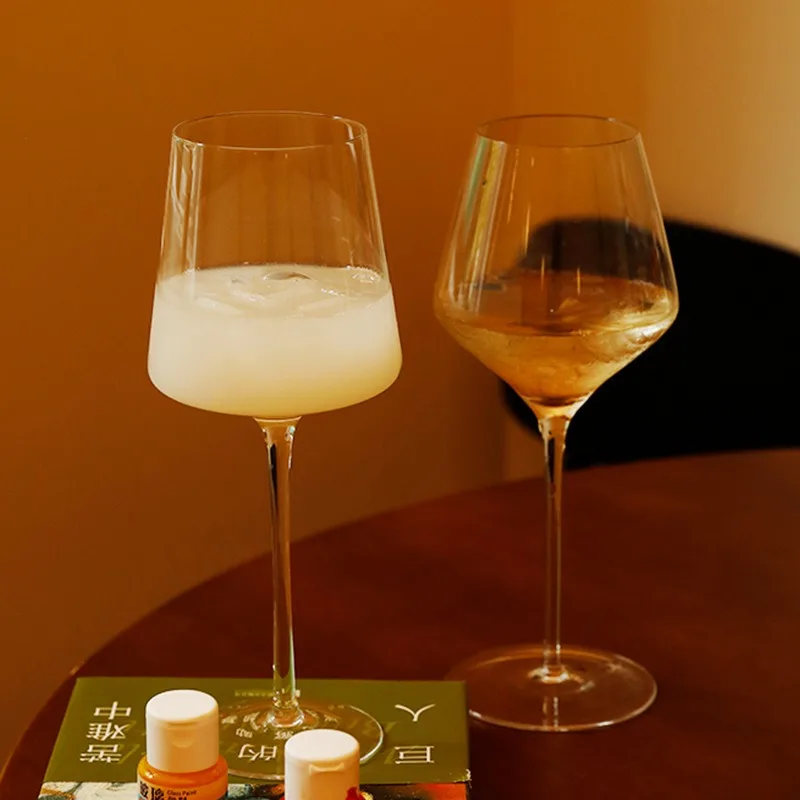 Пользовательские модные роскошные ретро классические прозрачные высокие бокалы для шампанского, питьевые бокалы для вина с логотипом, кубок