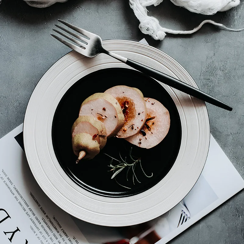 Hotel Restaurant Matte Black White Ceramic Dinner Plates Deep Dishes for Pasta Soup Straw Hat Plate for Pasta Soup Restaurant