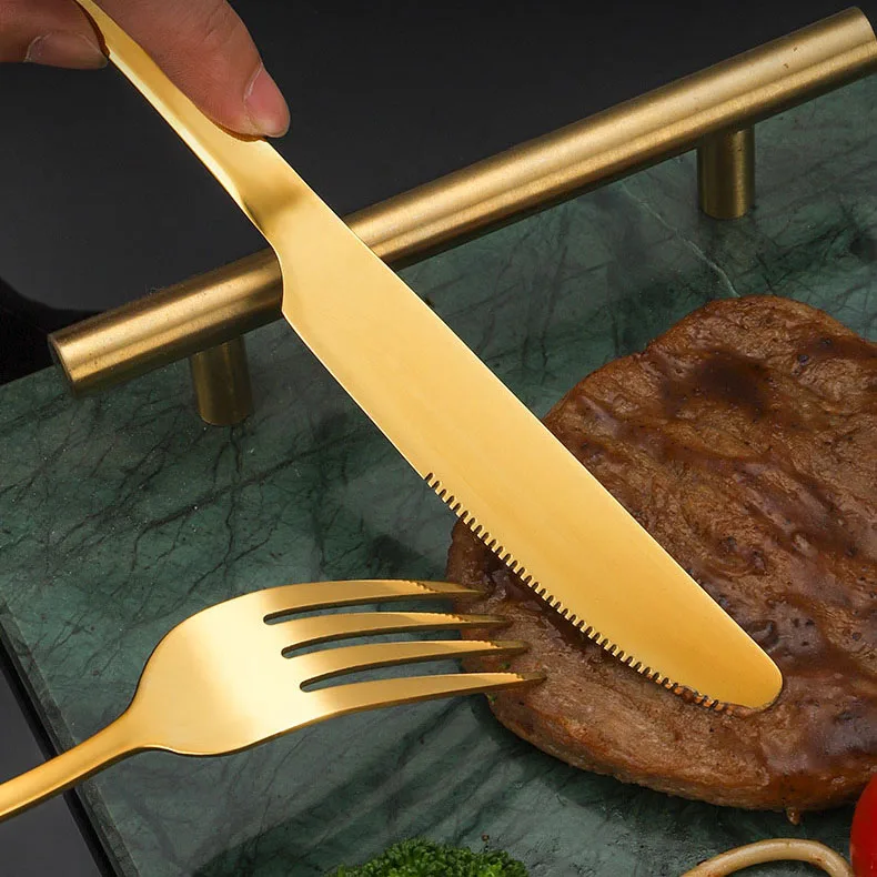 24pcs Luxury Flatware Set in Silver & Golden Stainless Steel Cutlery Steak Knife Fork Spoon Sustainable Design for Parties