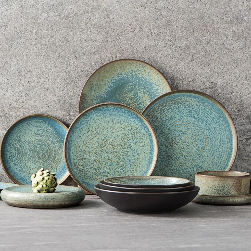 Наборы столовой посудыGuangzhou Speckle Vajillas Посуда для обслуживания мероприятий Набор фарфоровых тарелок в деревенском стиле Ресторан Reactive Green Nordic