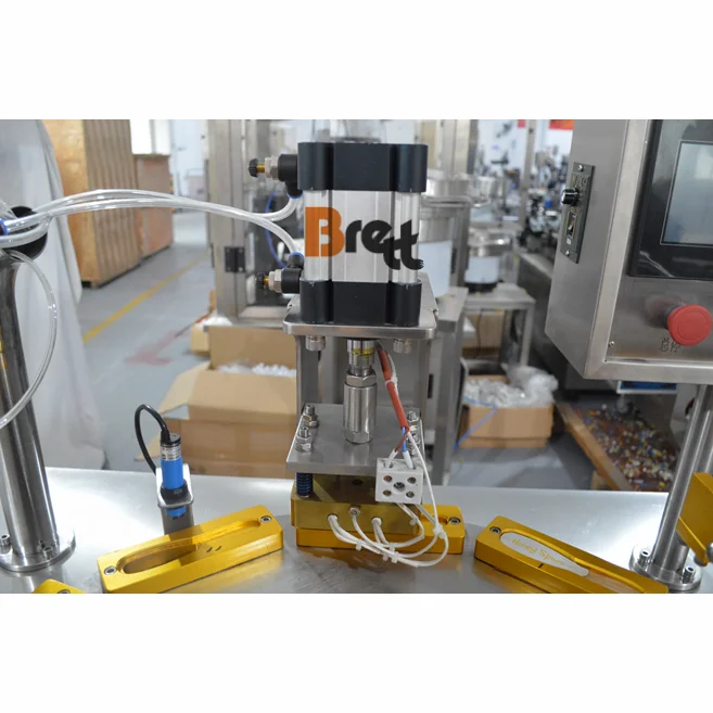 Полностью автоматическая машина для наполнения и запечатывания ложек меда с одной насадкой | Две насадки |