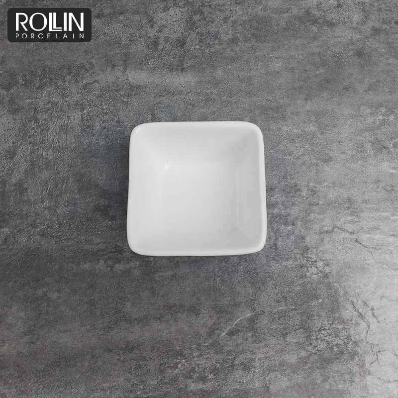 Оптовая продажа, белое блюдо для кейтеринга, изготовленная на заказ фарфоровая керамическая маленькая глубокая квадратная тарелка для соуса