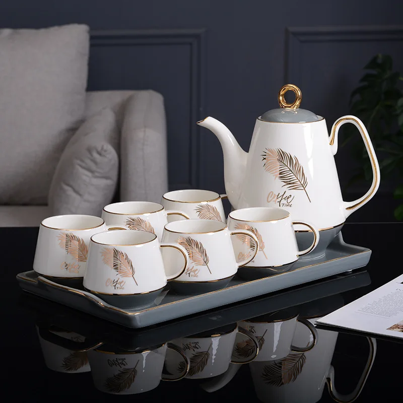 Elegant European Design Ceramic Tea Cup and Saucer Set High Quality Simple and Stylish Tea Cup Set