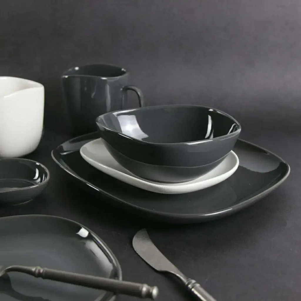 Горячие продажи Amazon, набор мисок и тарелок, кухонные тарелки на 2 человека для ресторана, черные роскошные фарфоровые тарелки, устойчивые к царапинам