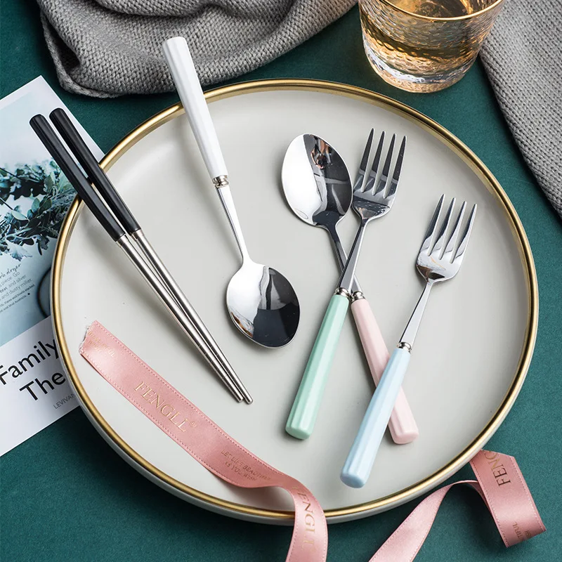 Children’s Portable Flatware Set Stainless Steel Cutlery with Ceramic Handle Includes Knife Fork Chopstick Storage Box