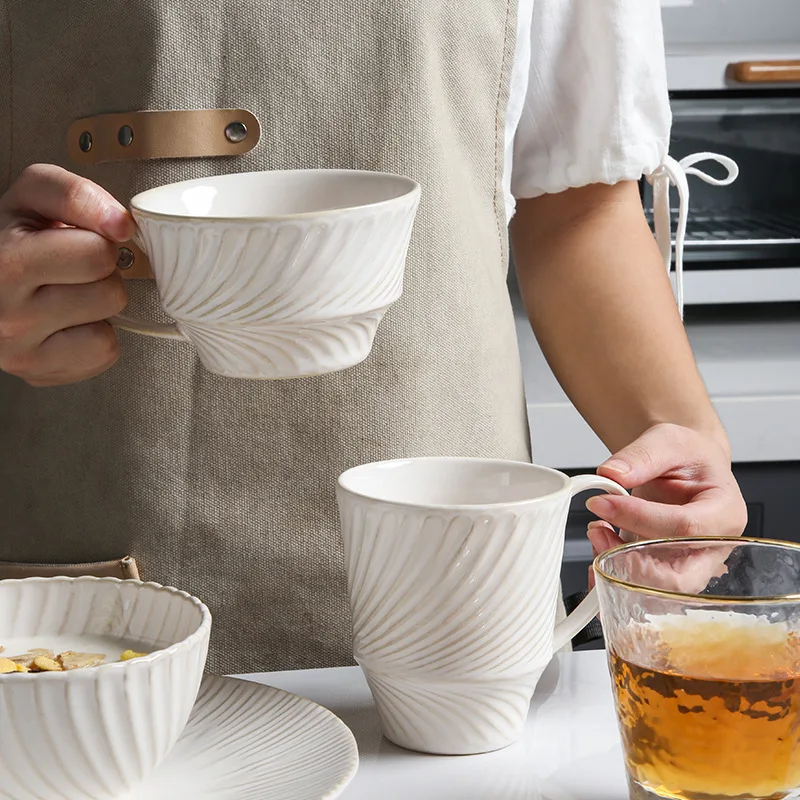 Factory Price China Suppliers Ceramic Porcelain Crockery Dishes Plates Dinnerware Set