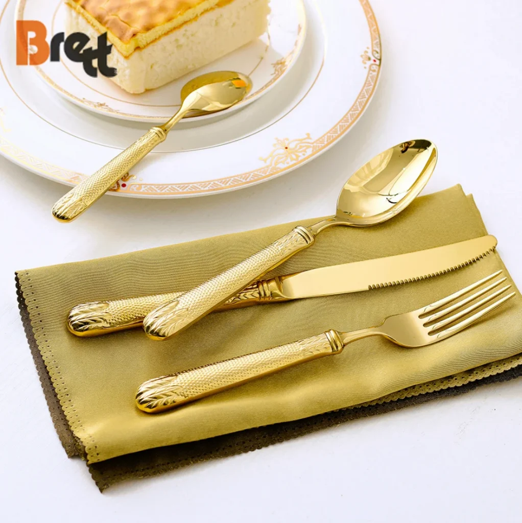 Королевские столовые приборы из нержавеющей стали, позолоченные ложки, вилки и ножи, набор столовых приборов для мероприятий