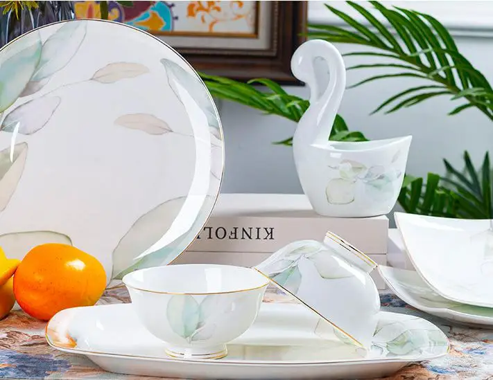 Bone China Dinnerware Set White Premium Porcelain Tableware Set Customized Ceramic Plate