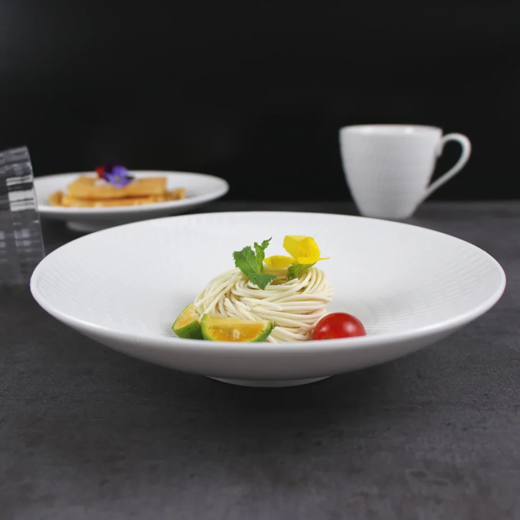 Белые фарфоровые тарелки, наборы столовой посуды для ресторана, тарелка, керамическая посуда, наборы керамической посуды для вечеринок, отелей