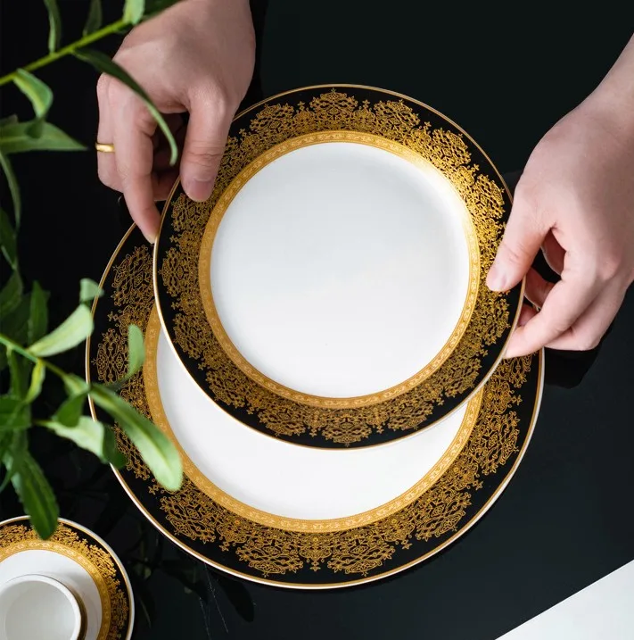 High Quality Hand-painted Golden Edge Elegant Design Modern Lifestyle Dinner Plate