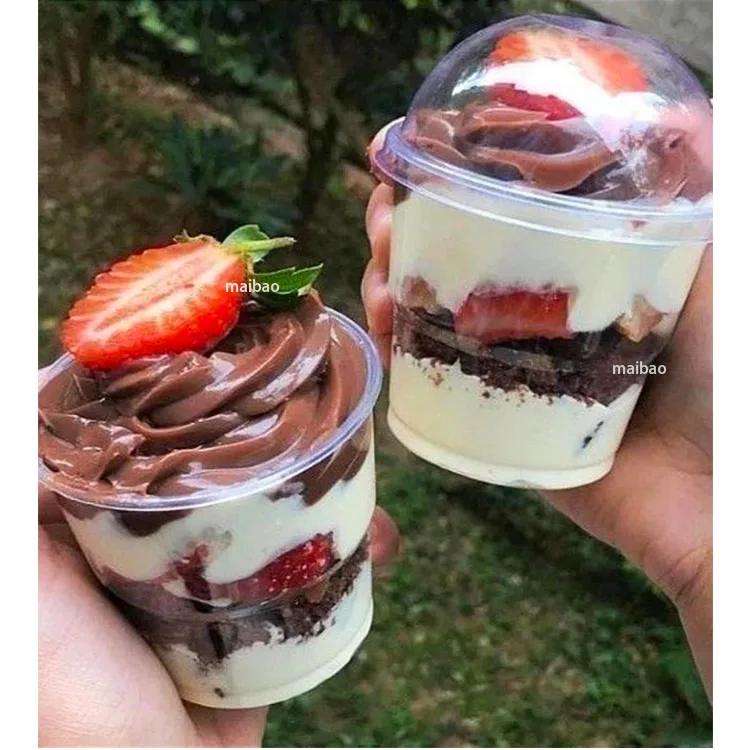 Маленькие прозрачные пластиковые контейнеры для десертов 250 мл 360 500 мл с крышками, изготовленные на заказ пластиковые стаканчики для парфе из ПЭТ, контейнеры для мороженого для сладостей