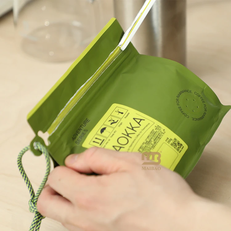 Отверстия для подвешивания на заказ. Пустые пакеты для кофе. Пакеты для кофе на 12 унций, 340 г. Закрывающаяся боковая вставка. Пакеты для кофе с плоским дном, 1 кг. Упаковочные пакеты.