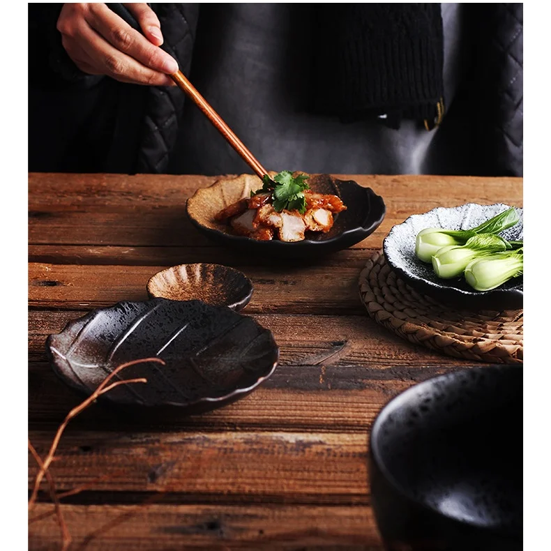 Сервиз посуды Круглые керамические тарелки с кружевными краями и узором в виде листьев для свадебной посуды с роскошными тарелками индивидуального дизайна