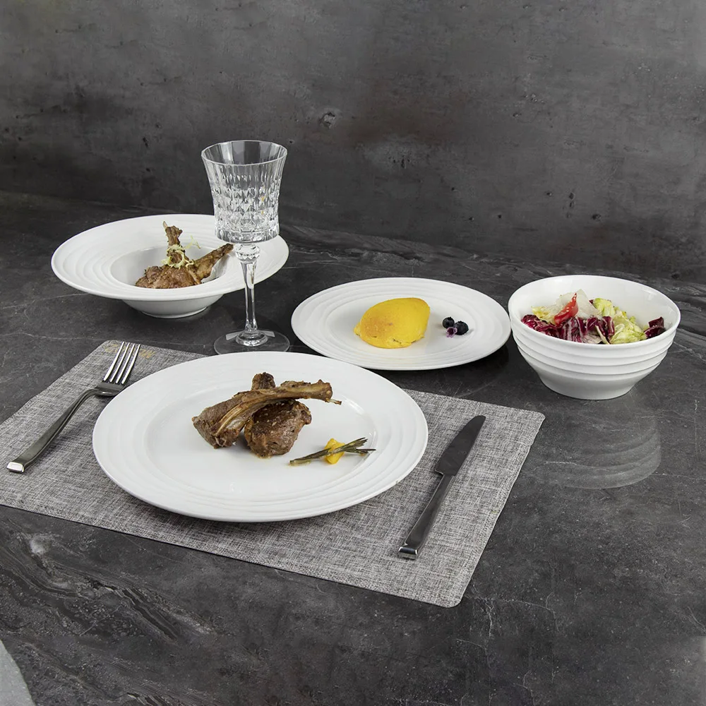 Керамические сервировочные блюда Керамическая посуда в западном стиле Блюдо для пиццы Посуда Наборы десертных тарелок Ресторанные тарелки Керамический обеденный набор