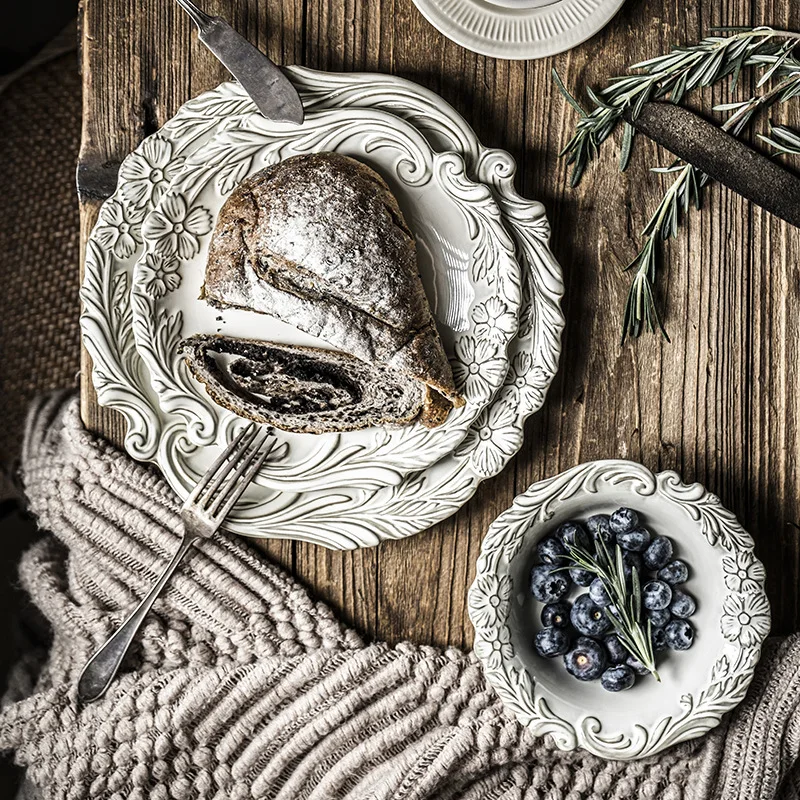 Retro Royal Embossed Dinnerware Set Floral Ceramic White Dinner Plate and Dishes European Tableware