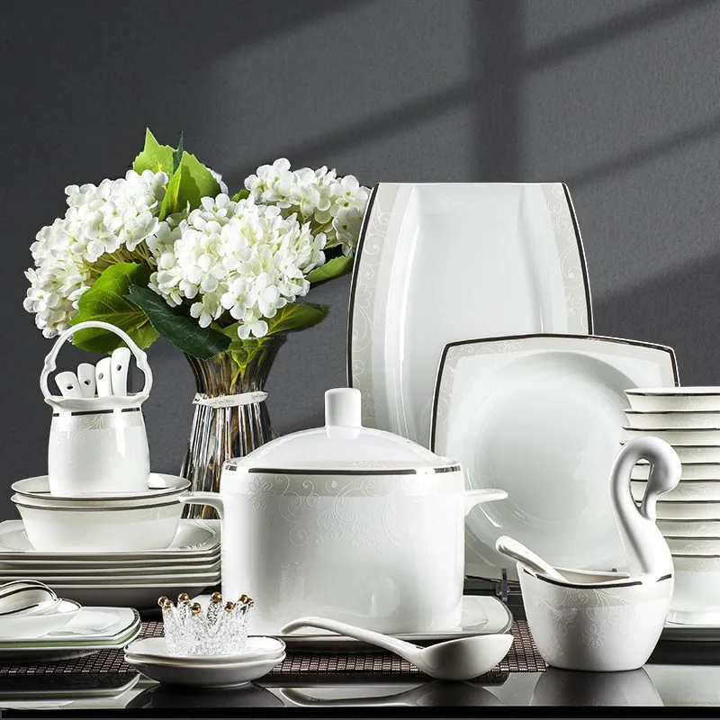 Bone China Luxury Tableware Set 56pcs Gold Rim Ceramic Dinnerware for Wedding Gift