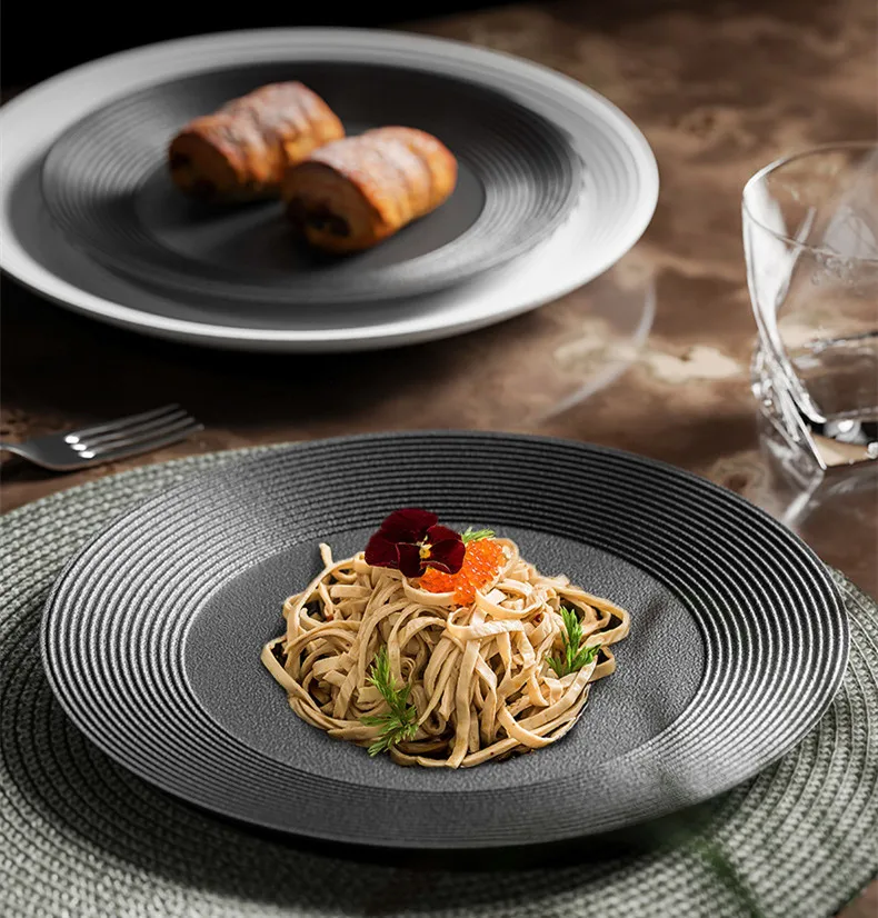 Restaurant Porcelain Dishes Black and White Dinner Plates Pasta Steak Flat Charger Plate Thread Design Platter
