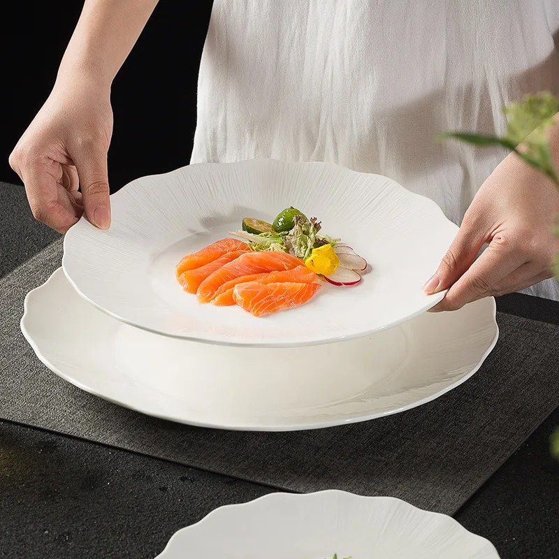 Nordic Style Ceramic Round Plate Dish Sustainable Kitchen Dishes for Party Dinner Set for Service in the Kitchen