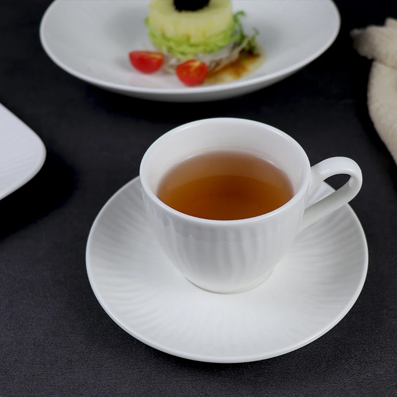 Оптовые керамические арабские кофейные сервизы, фарфоровая кофейная чашка и набор блюдец из фарфора