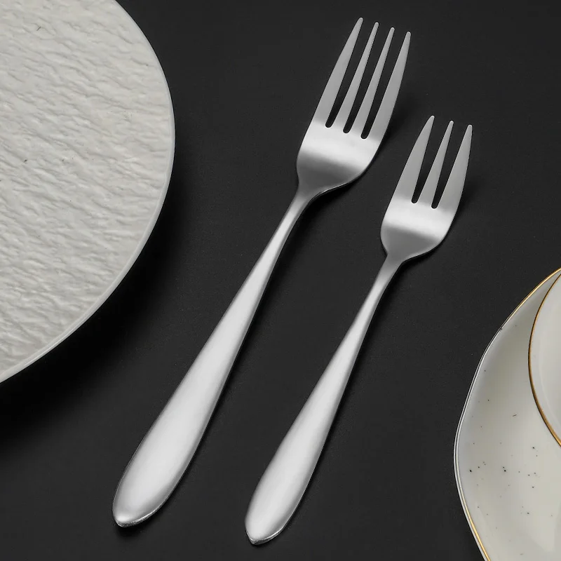 Роскошный серебряный набор столовых приборов с острым хвостом из нержавеющей стали с зеркальной полировкой для ресторана
