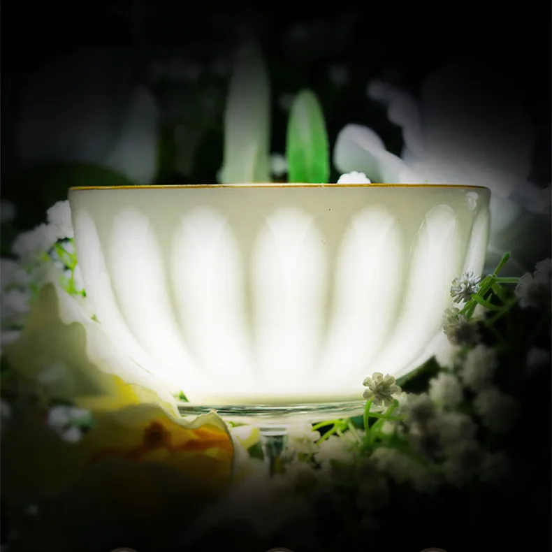 Luxury Nordic Fine Bone China 72pcs White Porcelain Tableware Sustainable Dinnerware Sets Gold Europe Rim Elegant Dinner Dishes