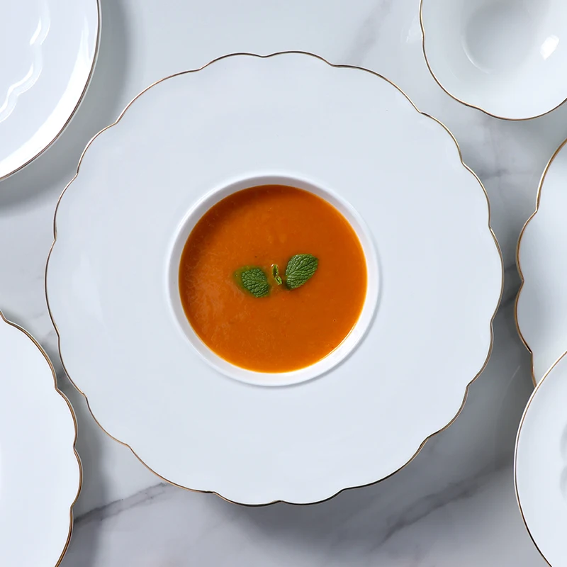 Чаочжоу керамическая столовая посуда из костяного фарфора, роскошная рождественская посуда, обеденные тарелки с золотой оправой для ресторана, отеля