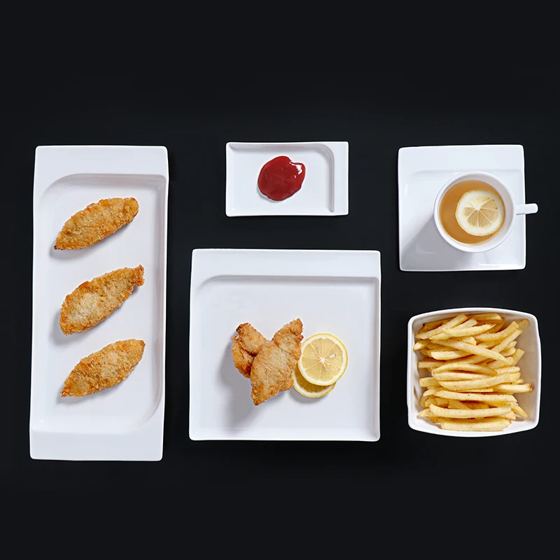 Набор белой фарфоровой посуды Наборы столовой посуды для авиакомпаний Керамические квадратные тарелки Набор тарелок для ресторанов