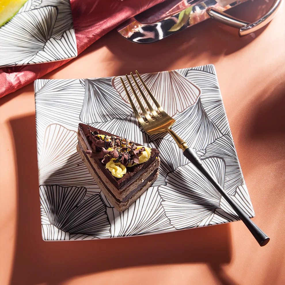 Настраиваемый набор керамических тарелок в скандинавском стиле с кленовым листом в полоску, круглые и квадратные керамические тарелки, посуда для свадебного банкета