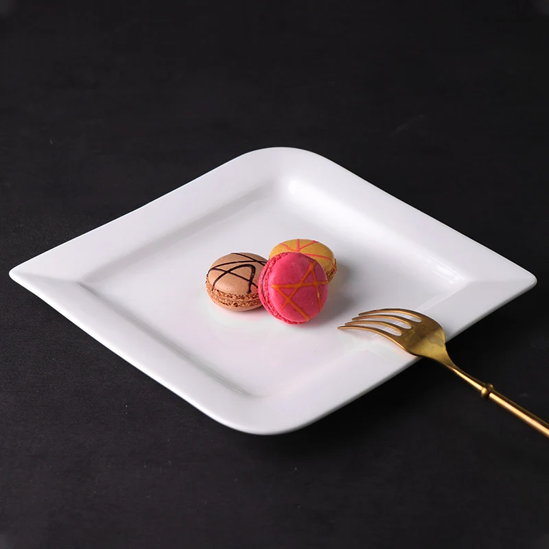 Наборы для авиалиний Керамическая квадратная посуда Тарелка из 18 предметов Фарфоровый фарфоровый сервиз на 6 наборов Malacasa, 30 тарелок и столовая посуда