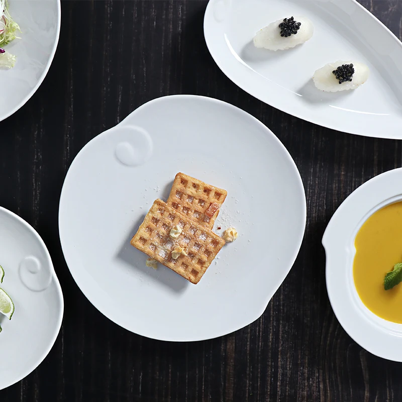 Поставщик отелей Керамическая посуда Посуда Белые тарелки Столовая посуда для ресторана Фарфоровые тарелки для кафе