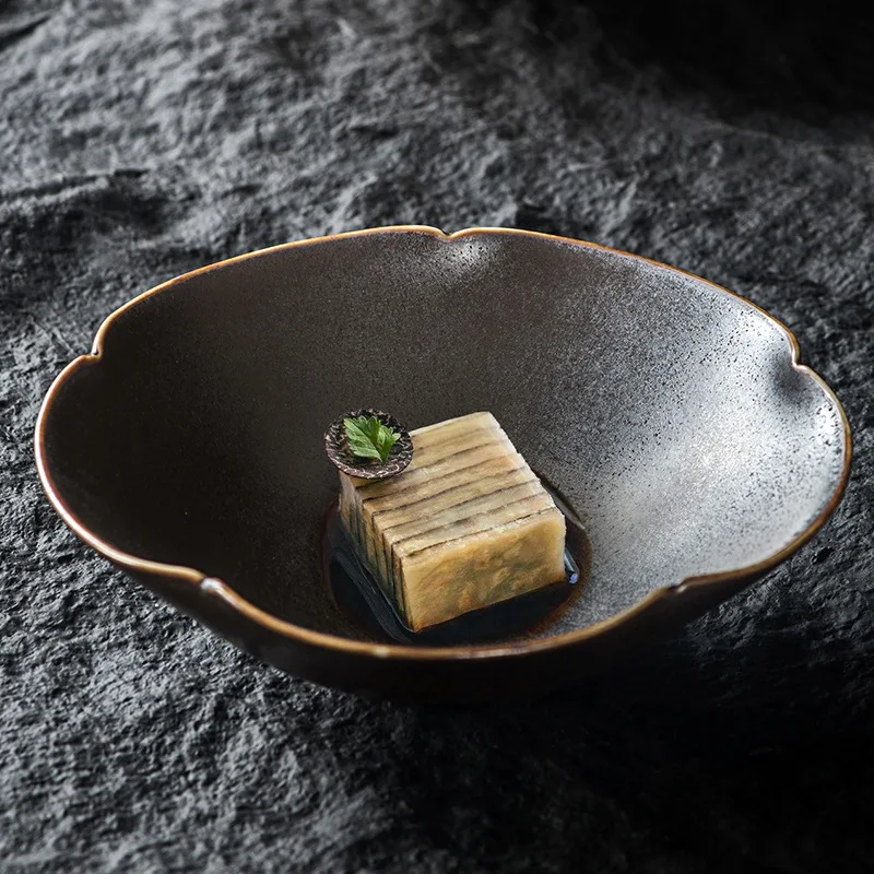 Фарфоровые сервизы нового дизайна, матовые белые волнистые цветочные керамические тарелки с лапшой Ламиан, большая миска для супа и салата на 800 мл для ресторана