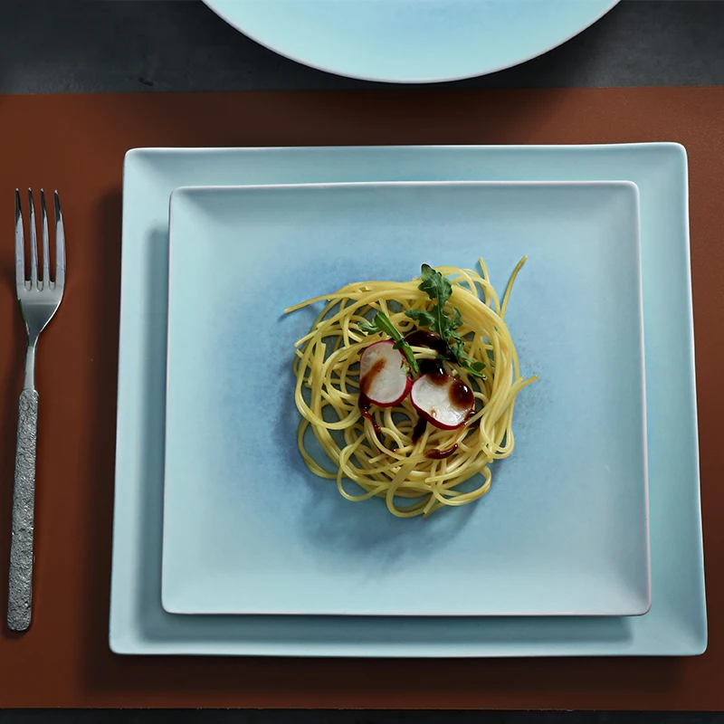 Скандинавская синяя квадратная обеденная тарелка, тарелки для ресторана, керамическая посуда высокого класса, керамическая посуда, посуда для банкетов, шведского стола, отеля