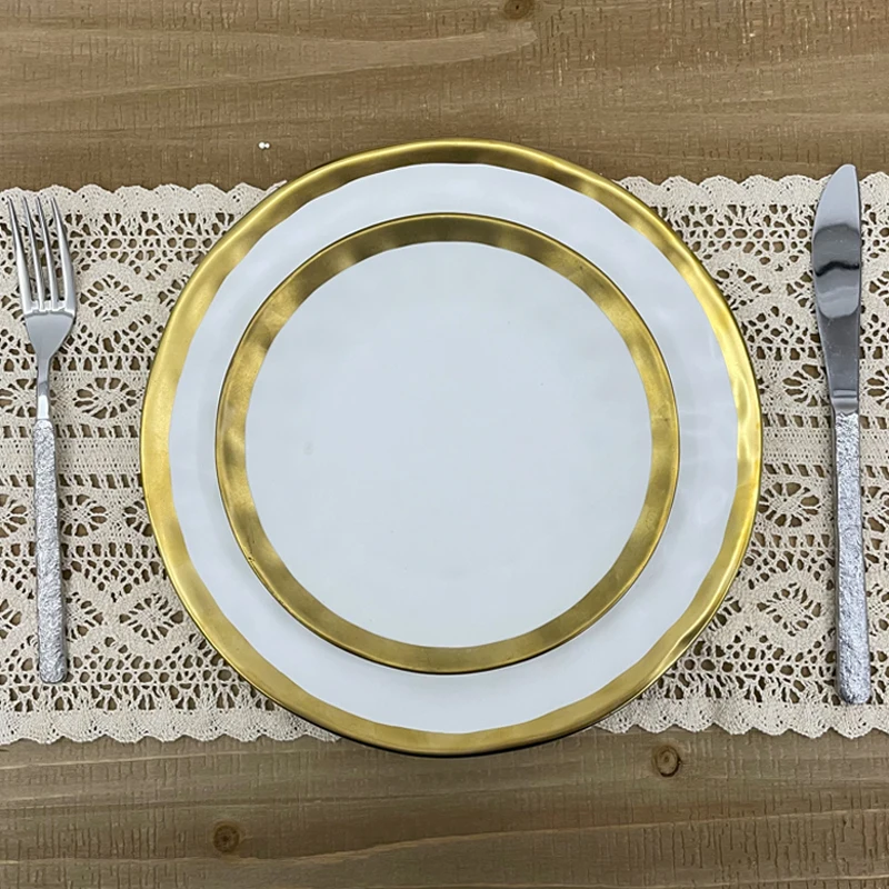 Лидер продаж в ресторане, наборы фарфоровых тарелок и тарелок, современный качественный фарфоровый набор посуды с золотой оправой, керамическая тарелка на заказ