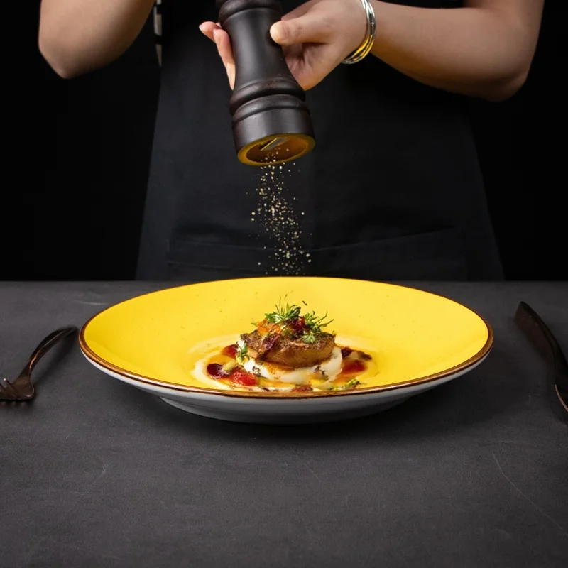 Оптовая торговля гостиничной керамической посудой фарфоровые обеденные блюда и тарелки желтая глазурованная посуда гостиничный ресторан керамическая тарелка