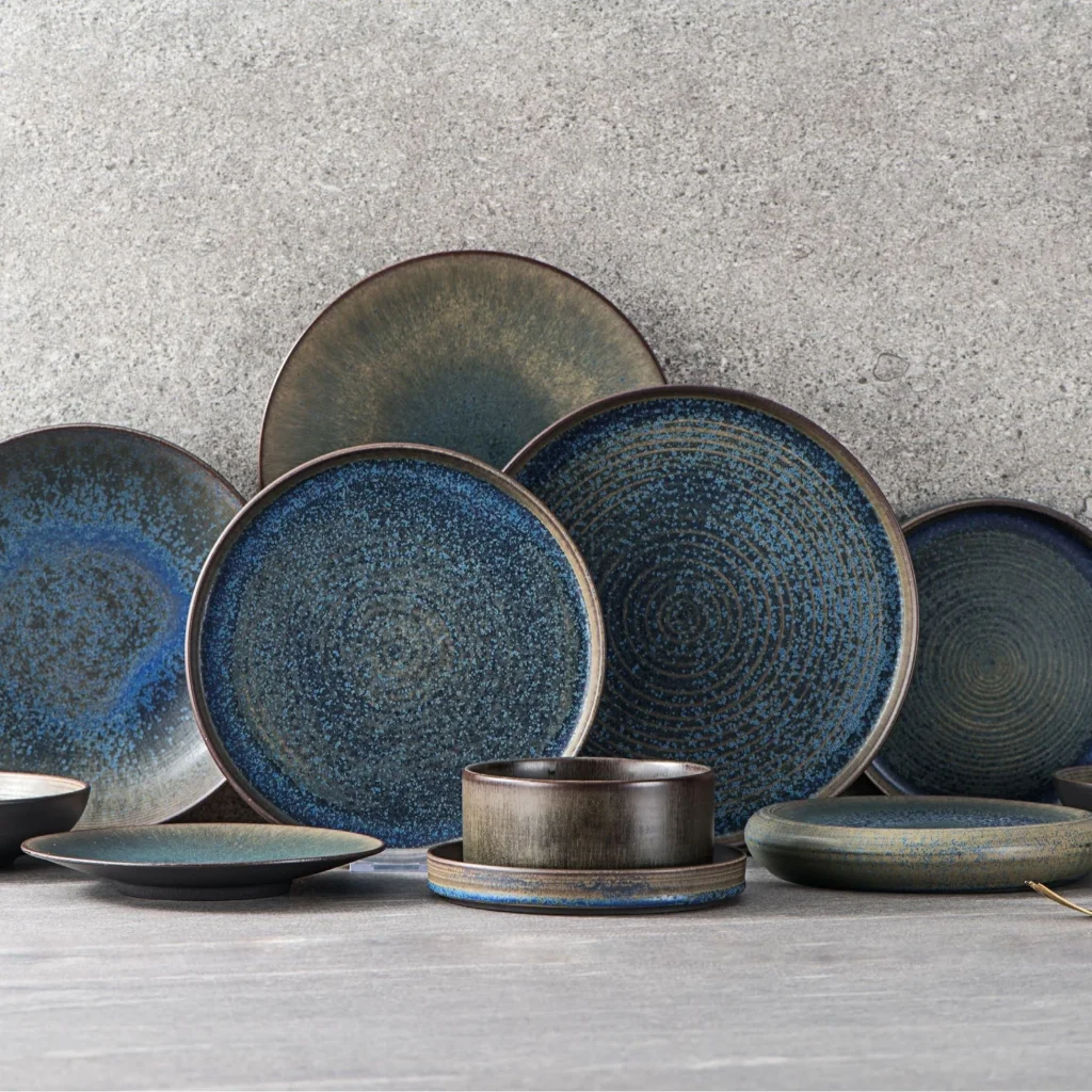 Обеденные фарфоровые тарелки, наборы столовой посуды для отелей, японский ресторан, королевская глянцевая синяя глазурь, кухонная посуда, микроволновая печь, сейф