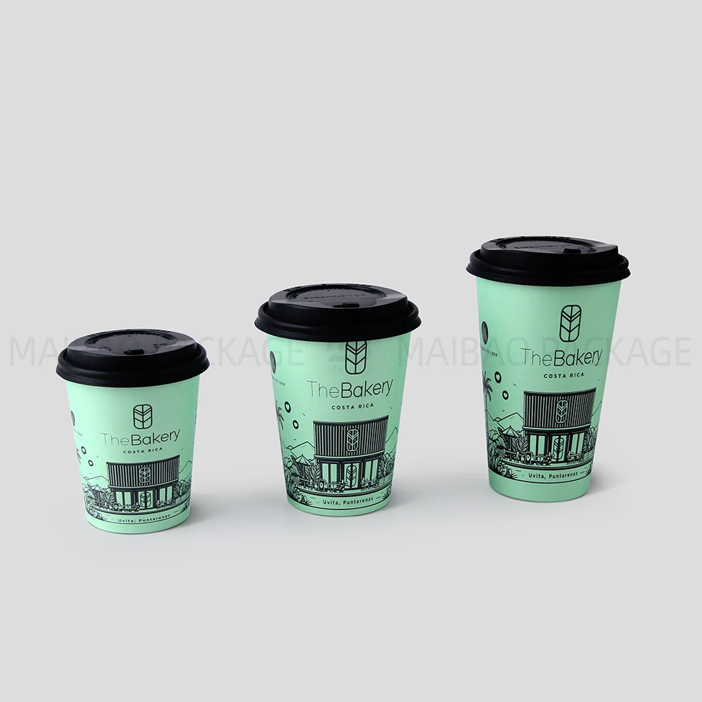 Универсальная упаковка бумажных стаканчиков с индивидуальной печатью. Одноразовые кофейные стаканчики с крышками. Бумажный пакет на вынос. Экологически чистые держатели стаканов.