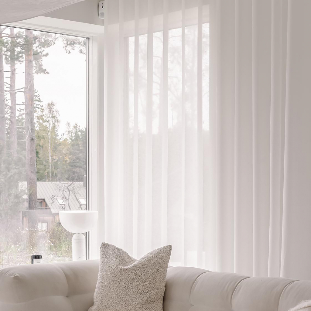 Σχεδιαστικές κουρτίνες από τούλι για υπνοδωμάτιο και πολύ ψηλό σαλόνι Κομψές κουρτίνες για διακόσμηση παραθύρων