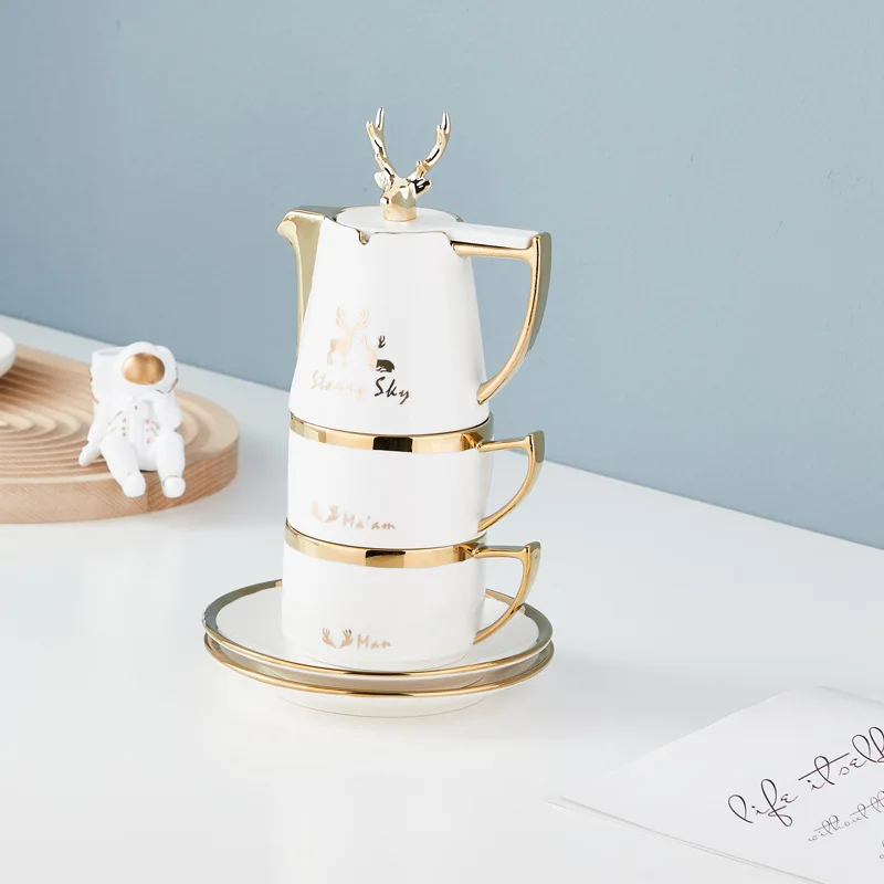 Wholesale Custom Porcelain Coffee Cup and Saucer Set European Design Style Tea Ceramic Christmas Mug for Home or Party Use