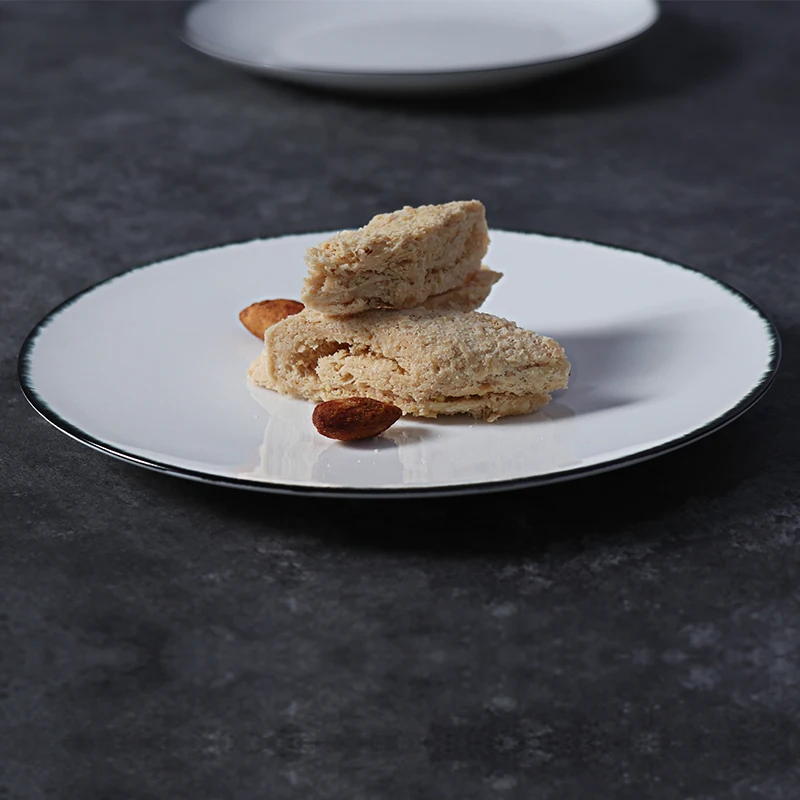 Роскошные тарелки из костяного фарфора по индивидуальному заказу, обеденный набор из тонкого костяного фарфора, посуда для ресторана, новые тарелки из костяного фарфора для отелей