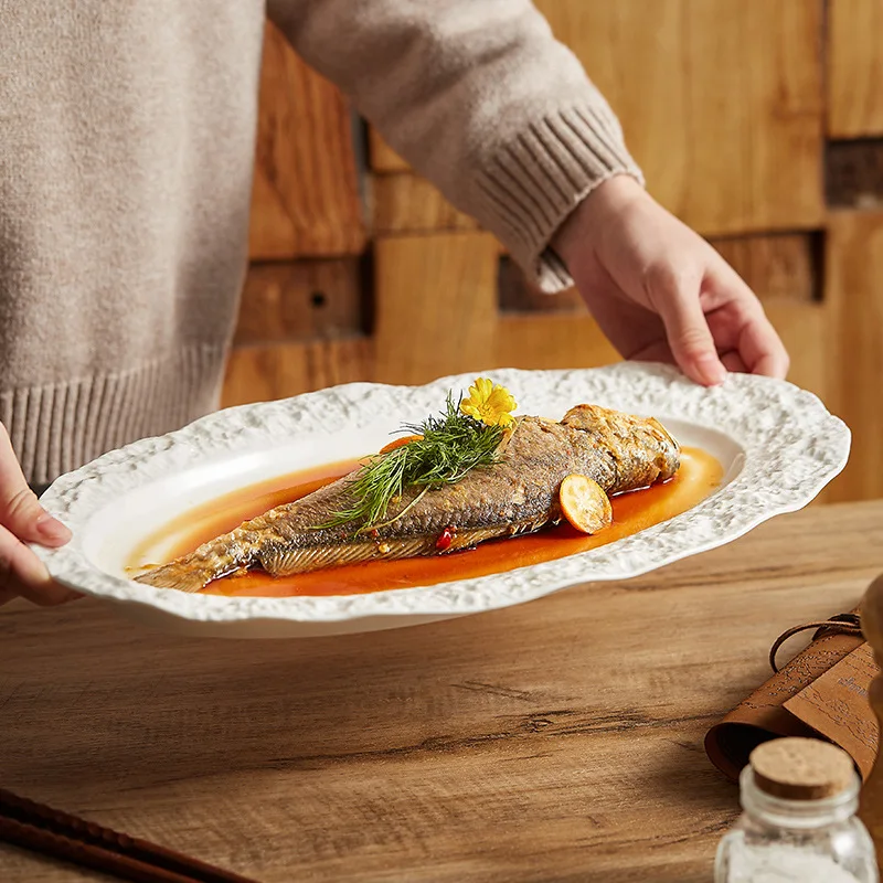 Large Creative Simple Ceramic Fish Dish Tableware Plate for Hotel and Party Oval Plate with Home Style