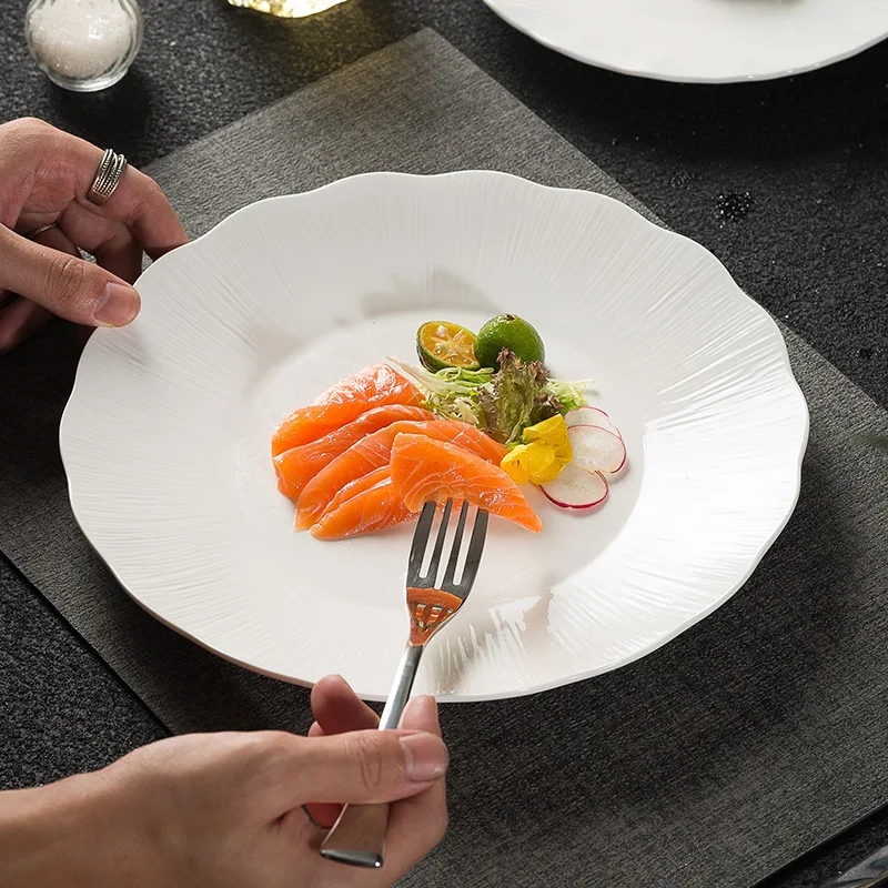 Nordic Style Ceramic Round Plate Dish Sustainable Kitchen Dishes for Party Dinner Set for Service in the Kitchen