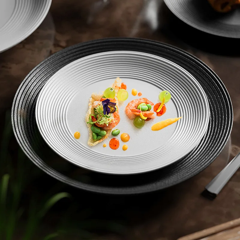 Restaurant Porcelain Dishes Black and White Dinner Plates Pasta Steak Flat Charger Plate Thread Design Platter