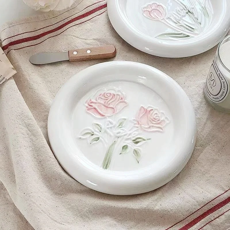Hot Selling Cute  Rose Ceramic Dishes Plates Suitable for Wedding Party and Restaurant Parties and Dessert Decorations