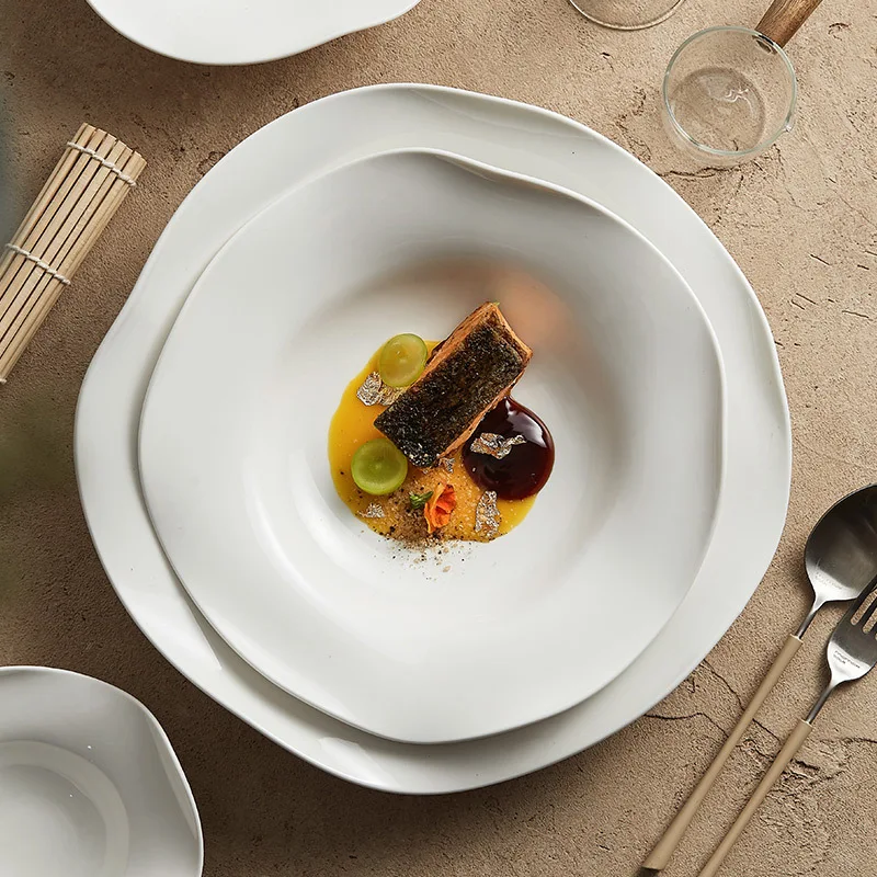 Restaurant Hotel Unique Irregular Rimmed White Diner Plates Porcelain Dessert Salad Dishes and Plates
