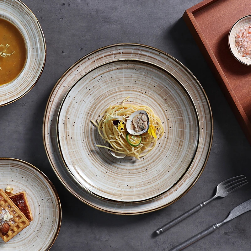 Китайские фарфоровые тарелки по индивидуальному заказу, наборы столовой посуды, обеденный набор серого, бежевого цвета, керамический набор посуды для ресторана