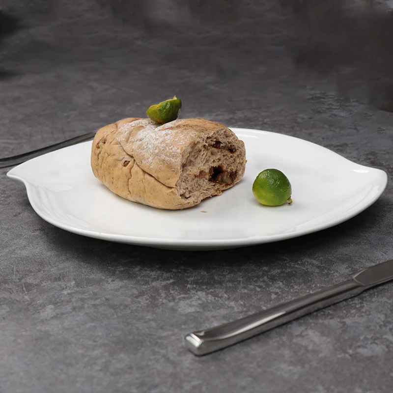 S-образные 12-дюймовые 14-дюймовые керамические роскошные тарелки с логотипом из керамического фарфора белого цвета