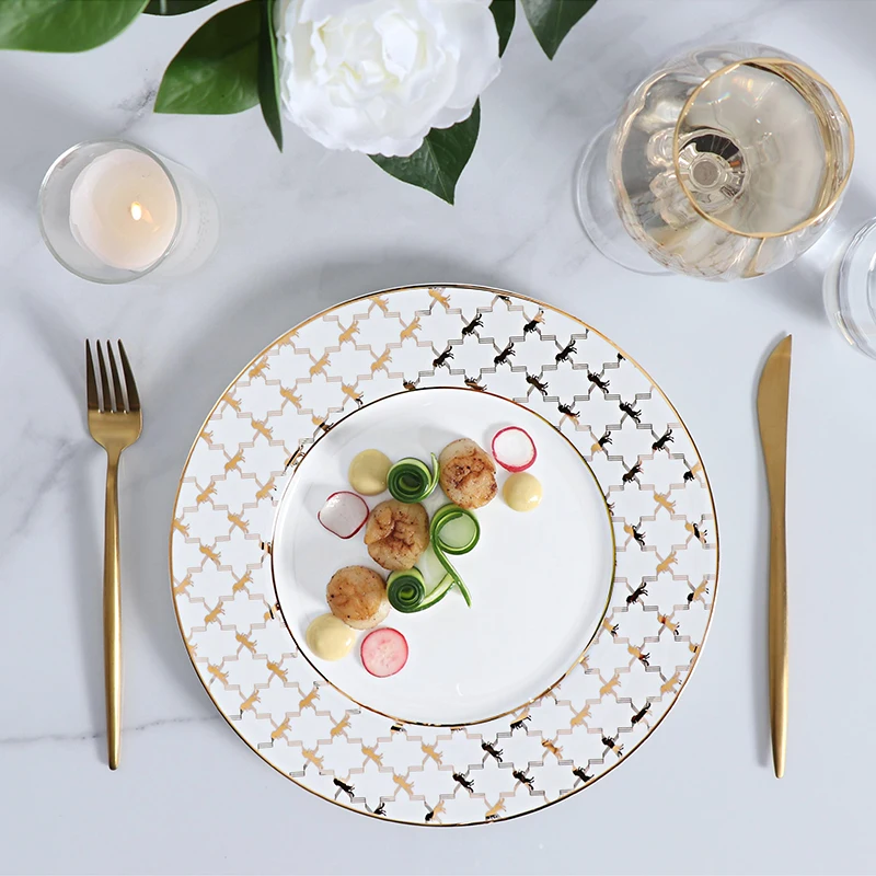 Тарелка из костяного фарфора, золотая посуда, изысканное блюдо и тарелка из костяного фарфора, роскошные обеденные тарелки из костяного фарфора для ресторана
