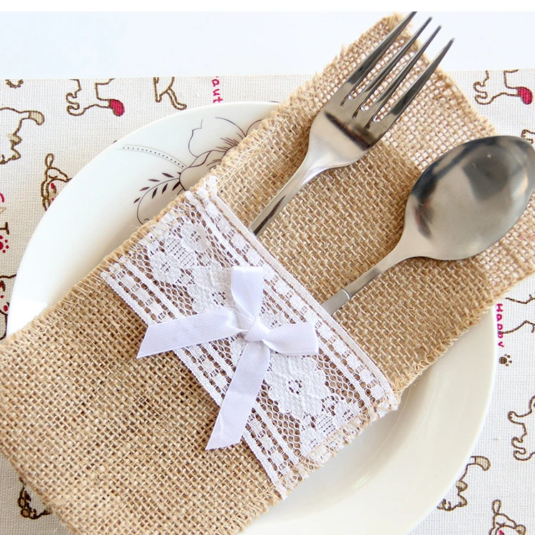 Оптовая продажа, индивидуальные маленькие мешочки на шнурке, джутовые свадебные сувениры, сувенирные мешочки для конфет, кружевная сумка из мешковины