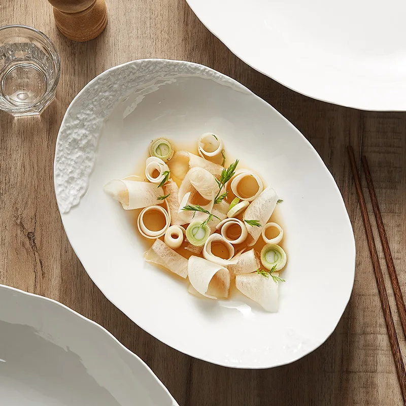 High Quality Simple Black & White Ceramic Western Bowls Big Oval Dinner Plates & Deep Dish Soup Bowls Parties Straw Hat Design